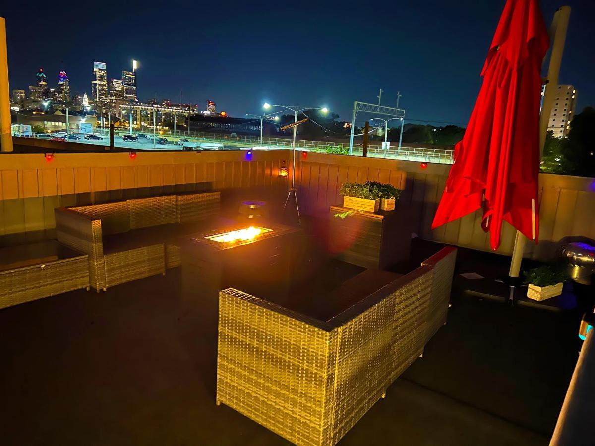 Yanne'S Place - Roof-Patio, Workspace, Cityview Filadelfia Esterno foto